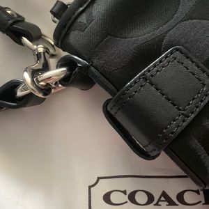 💯Authentic COACH black canvas & leather bag. EUC